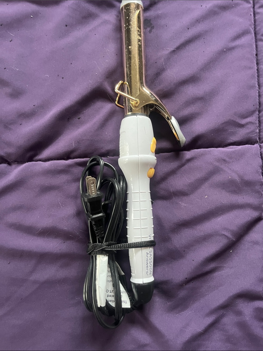 White and Gold 1" Curling Iron - Women Hair Styling
